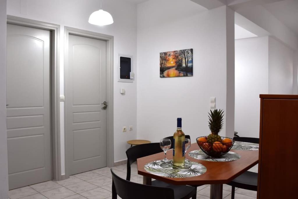 Iakovos Apartments Chorafakia Eksteriør bilde