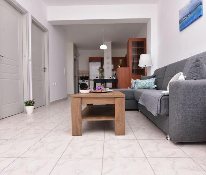 Iakovos Apartments Chorafakia Eksteriør bilde