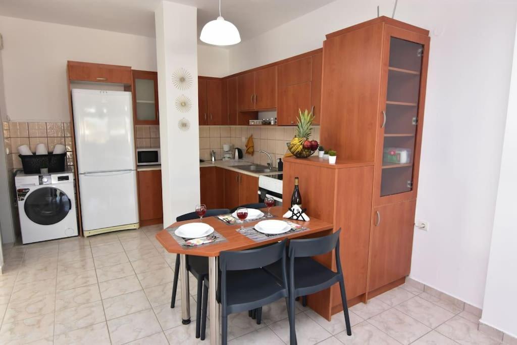 Iakovos Apartments Chorafakia Eksteriør bilde